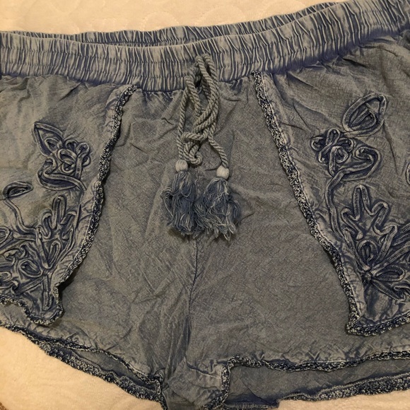 Earthbound Denim-look Shorts - Picture 3 of 3